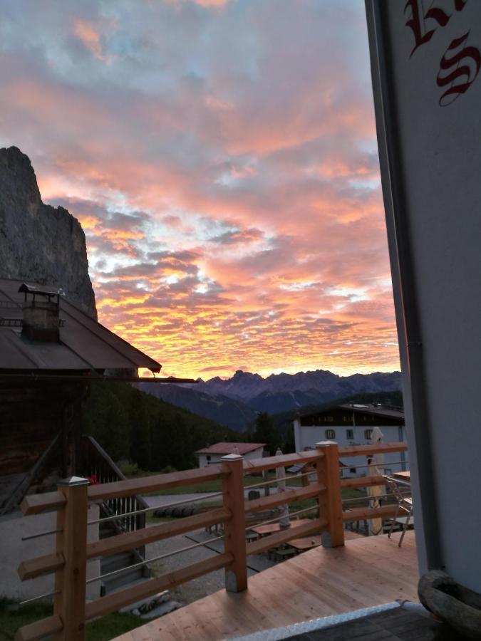 Rifugio Stella Alpina Spiz Piaz Per Escursionisti Hotel Pozza di Fassa Kültér fotó